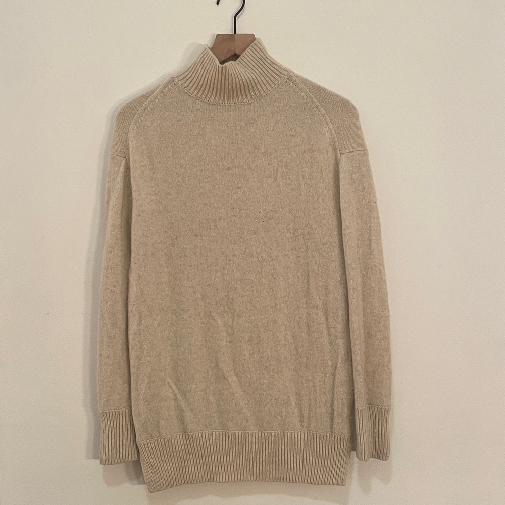 Vince Women's Cashmere Turtleneck Sweater in Lightly Heathered Oatmeal